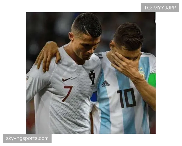 莱万与范尼：终结效率与战术角色对比分析