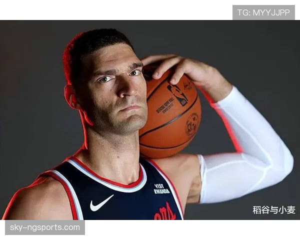 布鲁克·洛佩斯利用挡拆制造空间，提升内线得分效率明显